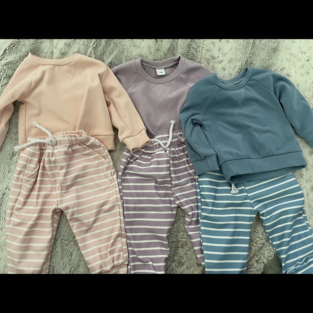 Coordinating sweatsuit outfits